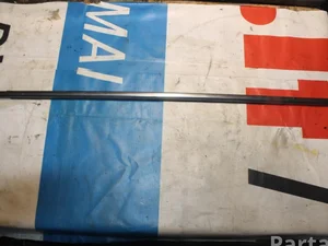 Volvo 30661120 XC70 II 2009 Décoration de cadre de verre porte