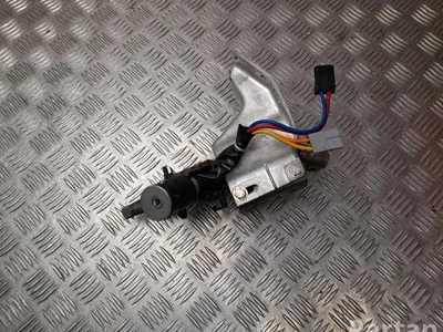 Ligier 17-03-054 / 1703054 IXO 2011 cylindre de serrure pour allumage - Image 1