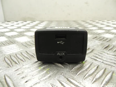 Fiat 7355582 500L (351_, 352_) 2014 Périphérique d'entrée - Image 1