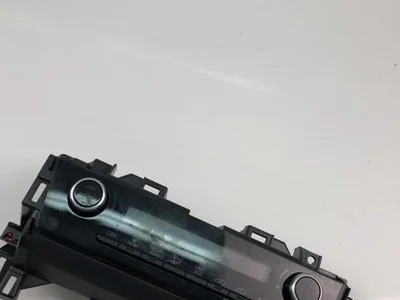 Toyota 55900-0DC70 / 559000DC70 Yaris Cross XP210 2023 Contrôle automatique de la climatisation - Image 1