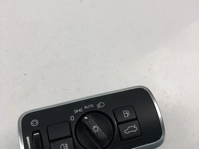 Volvo 31443839 XC60 2010 Light switch - Image 1
