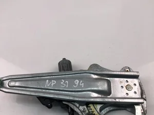 Toyota 8572002440B AURIS (_E18_) 2016 Moteur de lève-vitre Right Rear