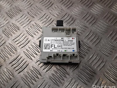 Mercedes-Benz A 177 900 37 06 / A1779003706 A-CLASS W177 2020 Unité de commande pour porte Left Front - Image 1