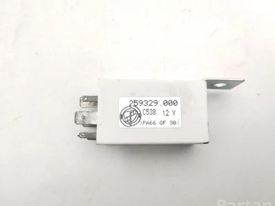 Maserati 259329, 259329.000 / 259329, 259329000 QUATTROPORTE V 2010 Relais - Image 1