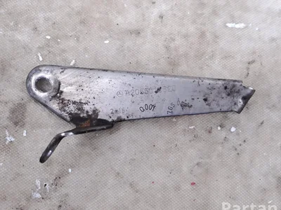 Mercedes-Benz A2055010820 C-CLASS (W205) 2016 Autres pièces moteur - Image 1