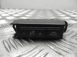 Nissan 5TA0A LEAF (ZE1) 2021 Commutateur/ Bouton