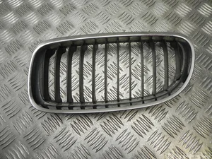 BMW 7201967 3 Touring (E91) 2011 Grillades