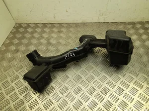 Toyota 17751-37110 / 1775137110 PRIUS PHV (_W52_) 2020 Prise d'air / Conduit d'air d'admission