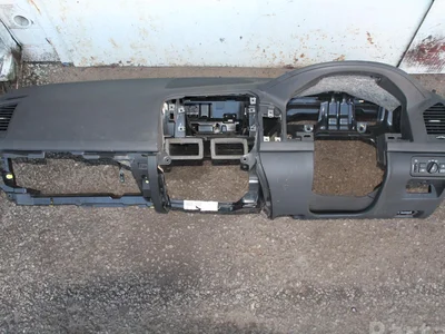Volvo 30755627 XC60 2012 Tableau de bord et console centrale / Pièces - Image 1
