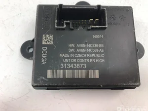 Volvo 31343873 V40 Hatchback 2017 Unidad de control de puertas