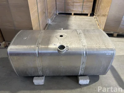 DAF 1681825, 2198082 XF 2019 Fuel tank 544L - Image 1