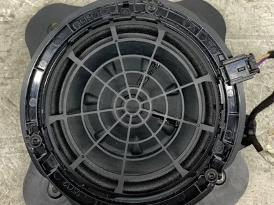 Opel 9836069680 Astra L Hatchback 2023 Haut-parleur - Image 1