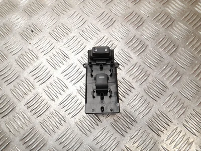 Honda 83545-TGG-F110 / 83545TGGF110 CIVIC X Hatchback (FC_, FK) 2019 Bouton de lève-vitre Right Front - Image 1