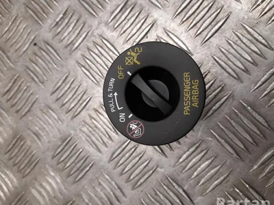 Polestar 8888767986 4 2025 Interrupteur de désactivation de l'airbag passager - Image 1