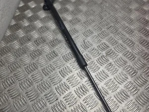 Škoda 5LJ 827 550 / 5LJ827550 ELROQ (PYL) 2026 Gas Spring