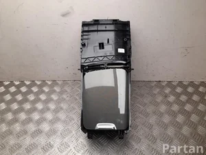 Mercedes-Benz A 254 680 73 00, A 254 680 74 00 / A2546807300, A2546807400 GLC X254 2024 Compartimento