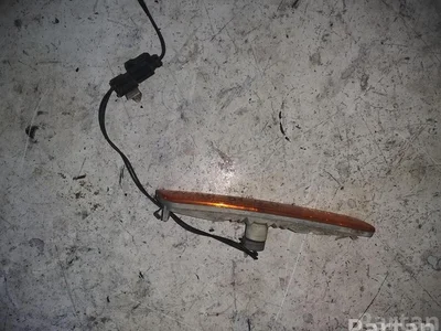 Volvo 34400106 V40 Estate (VW) 2001 Clignotant - Image 1