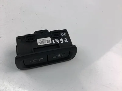 Volvo 31674801 XC60 II (246) 2020 Botón del maletero - Imagen 1