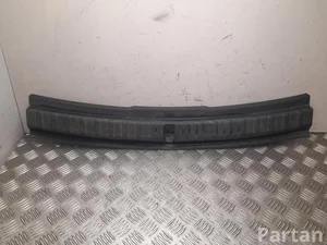 BMW 7 952 331 / 7952331 2 U06 Active Tourer 2022 Couvercle pour porte-cadenas