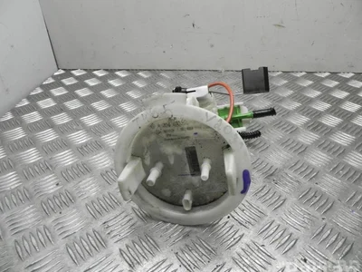 Mercedes-Benz A 204 470 06 94 / A2044700694 C-CLASS T-Model (S204) 2012 Unité d'alimentation en carburant - Image 1