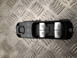 Mercedes-Benz A 206 900 56 11 / A2069005611 C-Class estate (S206) 2022 Bouton de lève-vitre
