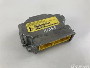 Mitsubishi P8635A205 OUTLANDER II (CW_W) 2011 Unités de contrôle