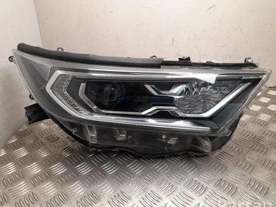 Toyota 81145-42A22 / 8114542A22 RAV 4 V 2021 Phare - Image 1