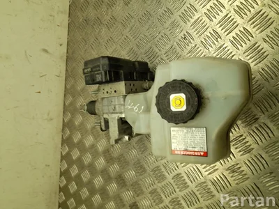 Lexus 47210-33670 / 4721033670 ES VII XZ10 2021 Brake Master Cylinder - Image 1