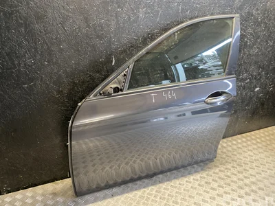 BMW 5 Touring (F11) 2012 Porte Left Front - Image 1