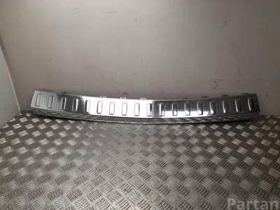 Mercedes-Benz A1668840190 C-CLASS T-Model (S205) 2016 Garniture /moulage - Image 1