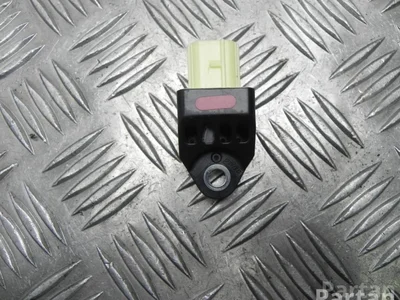 Toyota 89831-0D060 / 898310D060 YARIS (_P13_) 2014 Czujnik poduszek powietrznych - Obraz 1