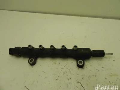 Toyota RAV 4 III (_A3_) 2008 Distribution de carburant - Image 1