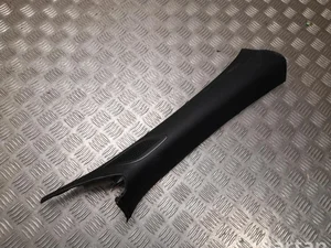 Mercedes-Benz A 118 690 03 00 / A1186900300 CLA X118 (shooting brake) 2021 Tapisserie voiture right side