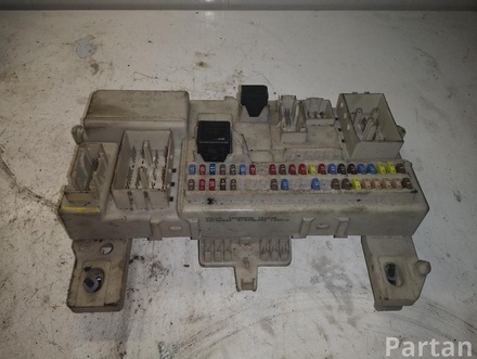 VOLVO 30728906 V50 (MW) 2005 Fuse Box