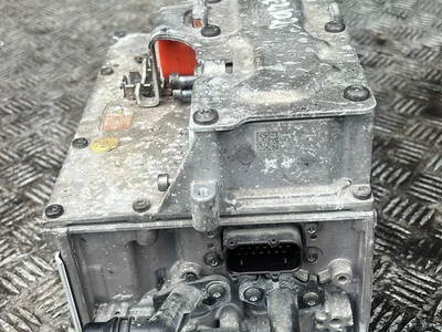 Škoda 5WA907070C Octavia Mk4 2022 Onduleur avec convertisseur - Image 1