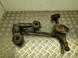 Mercedes-Benz 332131 S-CLASS (C126 Coupe) 1980 Devant  bras de commande de voie inférieur