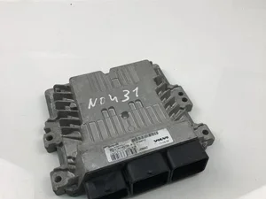 Volvo 31336712; S180134102A / 31336712, S180134102A V70 III (BW) 2010 Unidad de control del motor