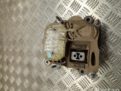 Volkswagen 4M0 399 153 AF / 4M0399153AF Touareg III CR 2019 Support moteur - Image 1