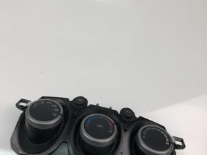 Mazda DP7661190A 2 (DE) 2013 Contrôle automatique de la climatisation