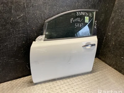 Nissan LEAF (ZE1) 2024 Porte Left Front - Image 1