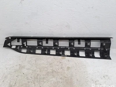 Ford LV4BS20849C Kuga III 2020 Un autre détail de finition - Image 1