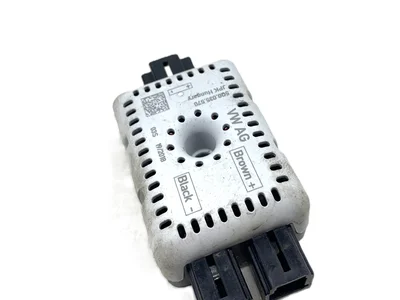 Volkswagen 5Q0035570 GOLF VII (5G1, BQ1, BE1, BE2) 2018 Amplificateur d'antenne - Image 1