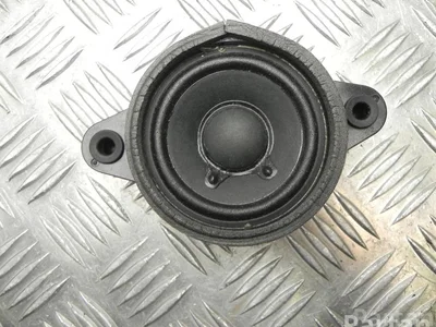 Mercedes-Benz A 222 820 37 02 / A2228203702 S-CLASS (W222, V222, X222) 2014 Haut-parleur haute fréquence - Image 1