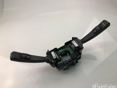 Volvo 31456030 V60 2013 Steering column multi-switch - Image 1