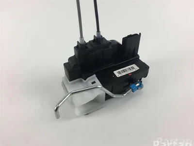 Hyundai 81320-1J030LR03 / 813201J030LR03 i20 (GB) 2014 Serrure de porte - Image 1