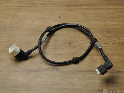 Mercedes-Benz A2135402905 E-CLASS (W213) 2016 Capteur de vitesse de roue - Image 1