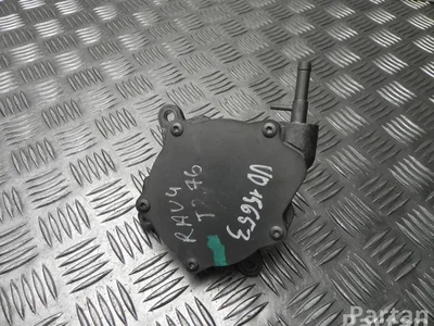 Toyota 11101402 RAV 4 IV (_A4_) 2015 Pompe à vacuum - Image 1