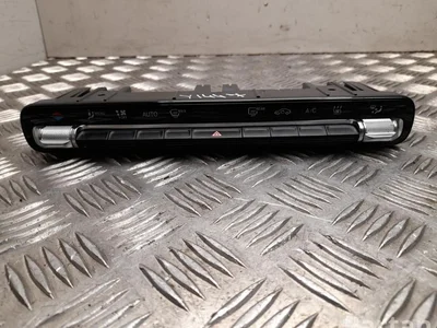 Mercedes-Benz A 247 905 66 03 / A2479056603 CLA X118 (shooting brake) 2021 Contrôle automatique de la climatisation - Image 1