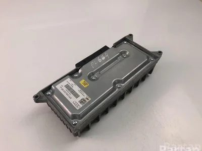 Audi 8T0035223AB A5 (8T3) 2010 Amplificateur audio - Image 1