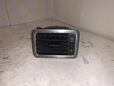 Volvo 30755184 XC70 II 2009 Prise d'air / Conduit d'air d'admission - Image 1